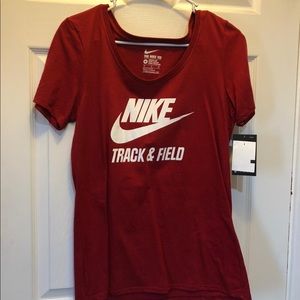 Womens nike top burgundy
